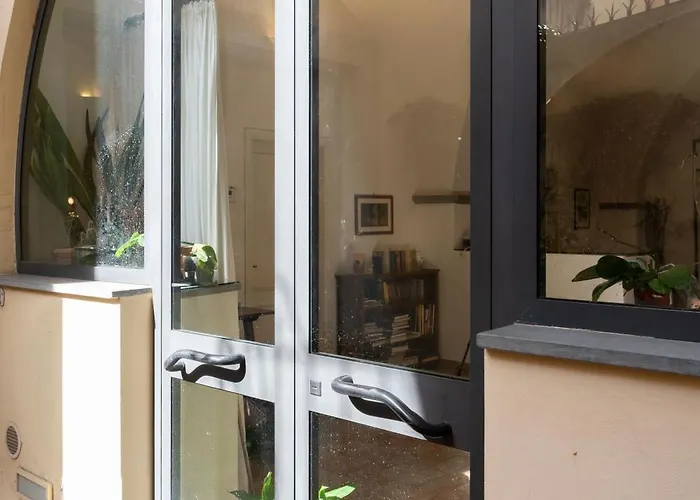 Characteristic In The Center Of Apartment Florenz